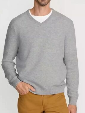 Lands' End Men's Heather Light Gray V-Neck Sweater